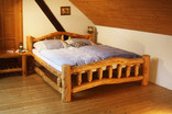 postel z olšového dřeva na matraci 160x200 (OD-02)	
